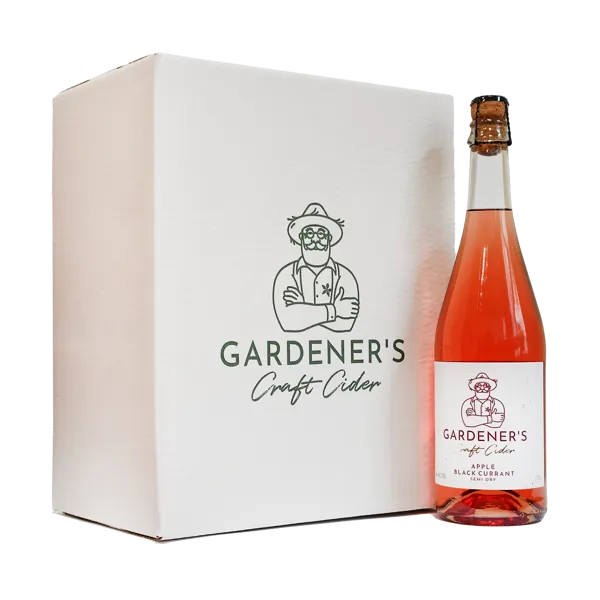 Kaste Gardener's pussausā ābolu–upeņu sidra (6 pudeles)